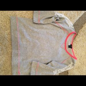 Light weight sweatshirt